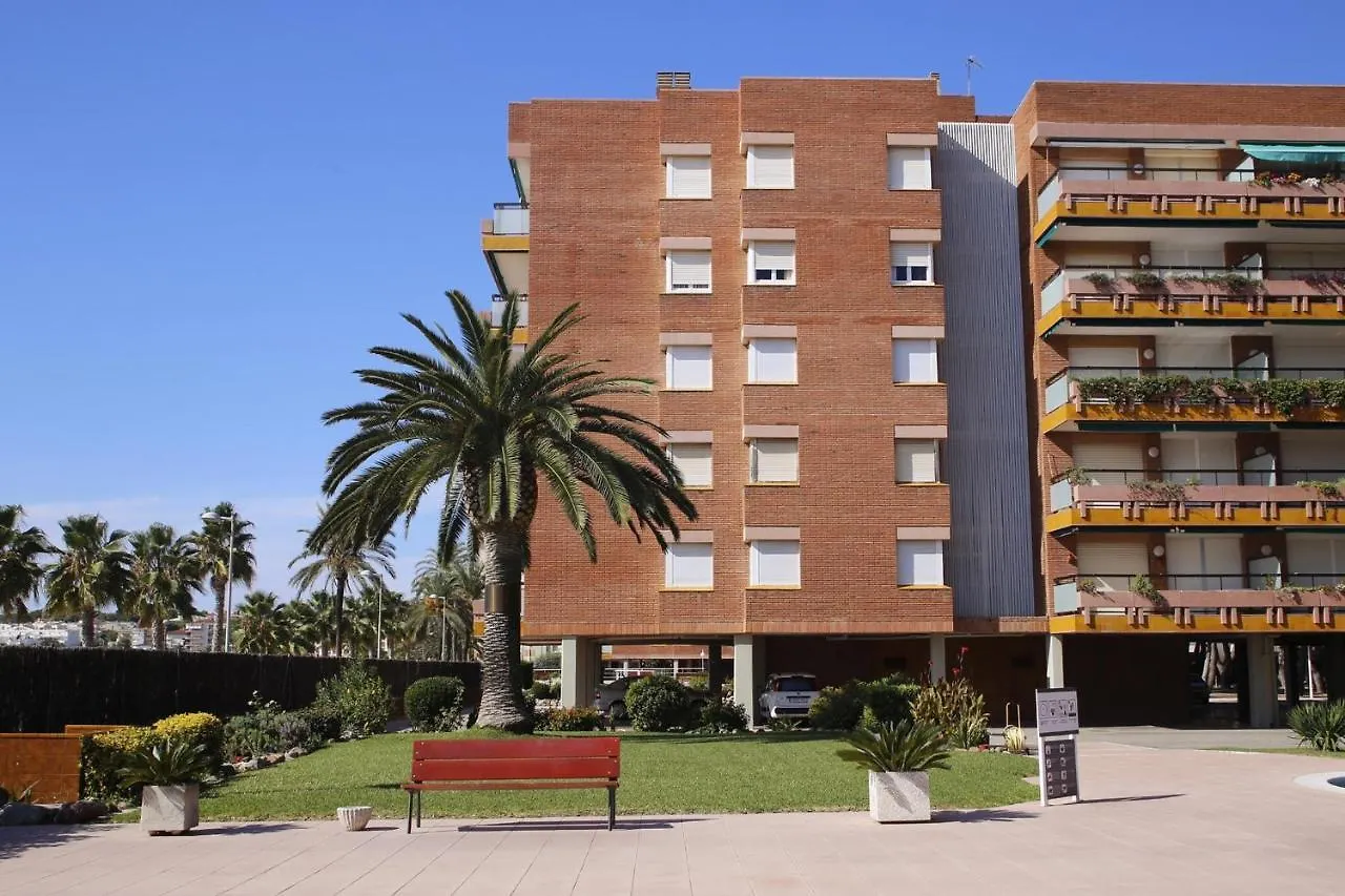 At136 Els Pins, Primera Linea, Piscina, Parking Torredembarra 0*,